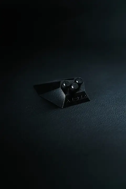 VLCTY tail scraper